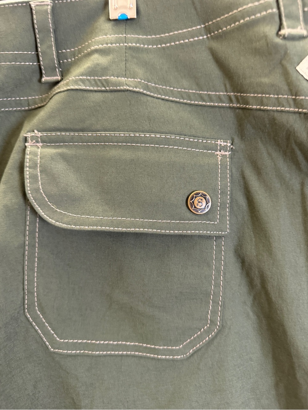 sahalie Women's High-Waist Olive Green Outdoor Shorts - Picture 6 of 10